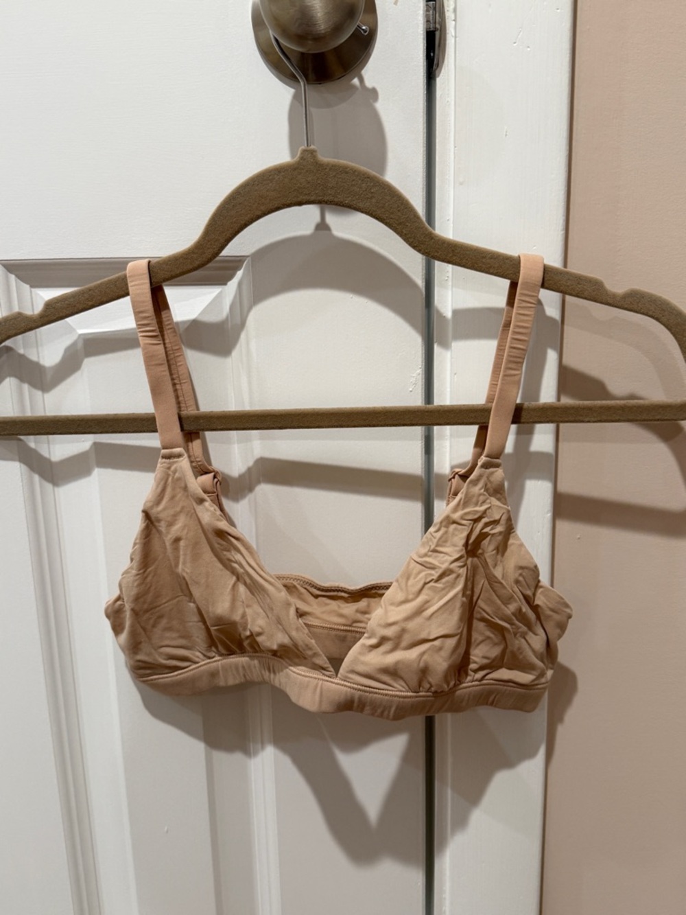 SKIMS Nude Triangle Bralette, Size Medium - Picture 2 of 4